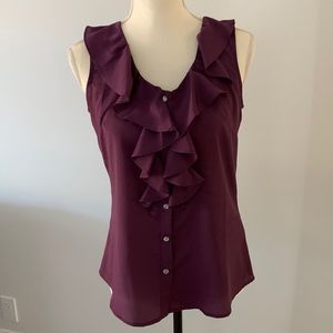 Banana Republic sleeveless, ruffled front blouse